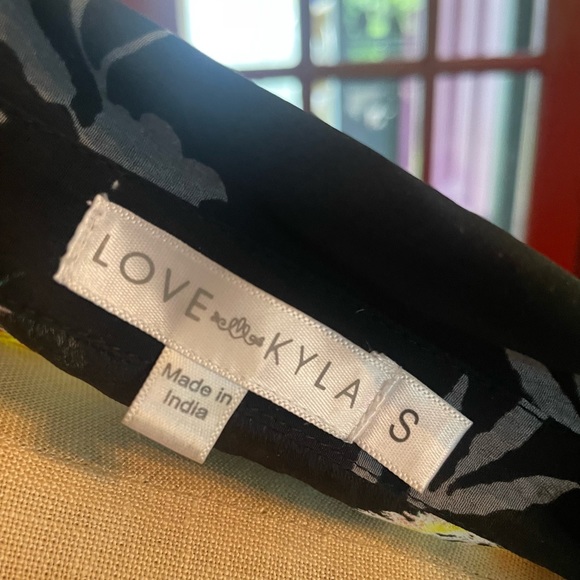 Love Kyla Tunic - Picture 3 of 5